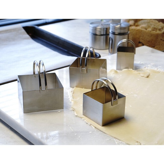 Square Stainless Steel Biscuit Cutters, Set 4, , alternate image number null