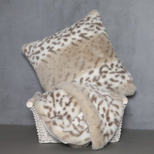SNOW LEOPARD FAUX FUR PILLOW 18X18, , alternate image number 2