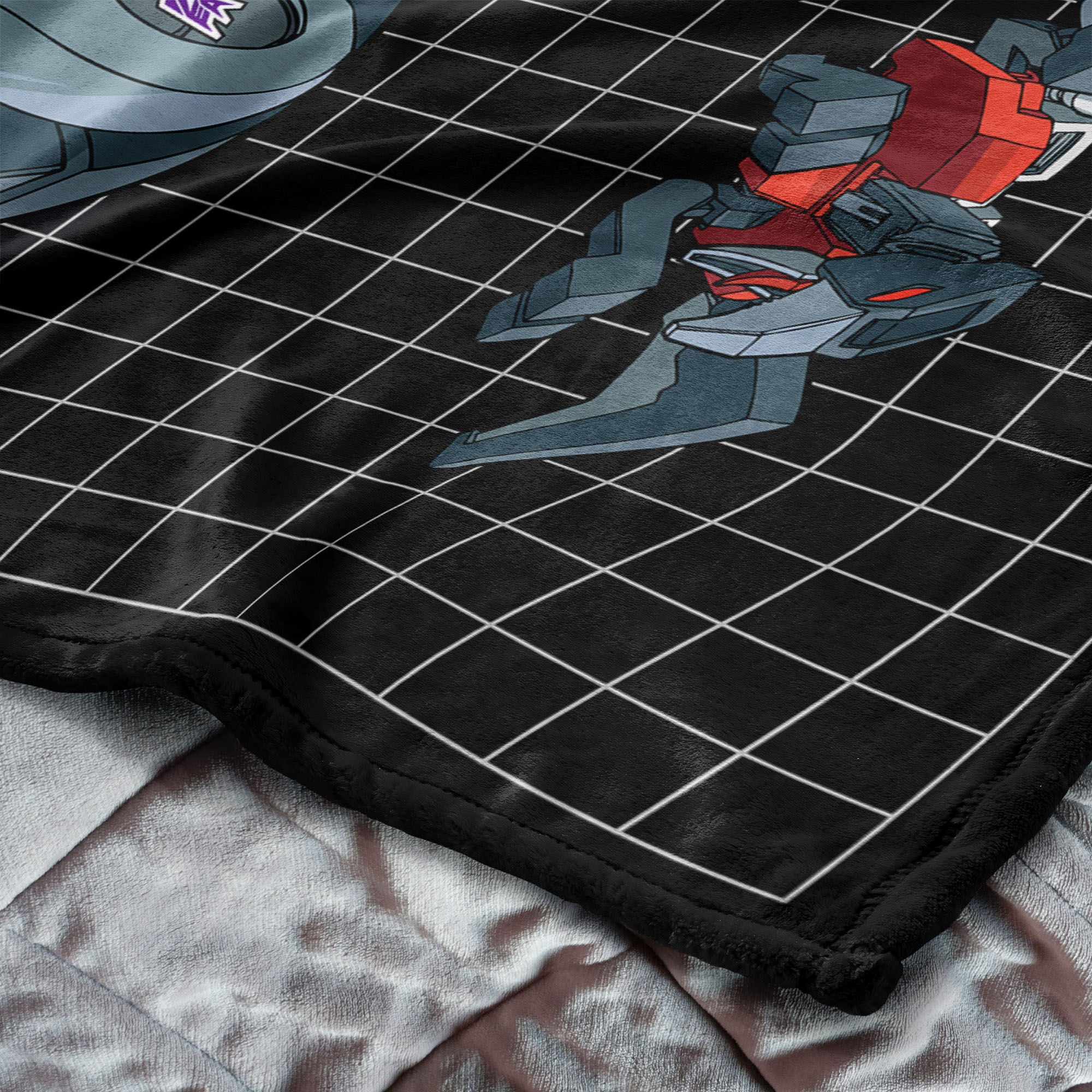 Hasbro Transformers G1 Grid Soundwave Silk Touch Throw Blanket 40X50 Inches, TRANSFORMERS, alternate image number 4