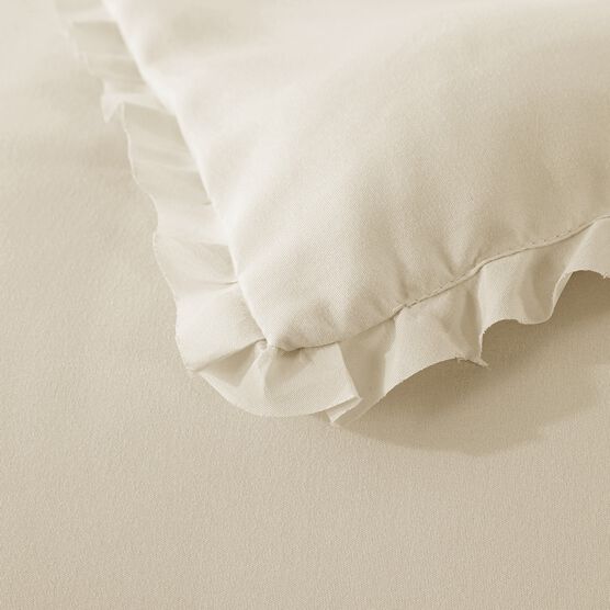 Ruffled Edge Down Alternative Blanket, , alternate image number null