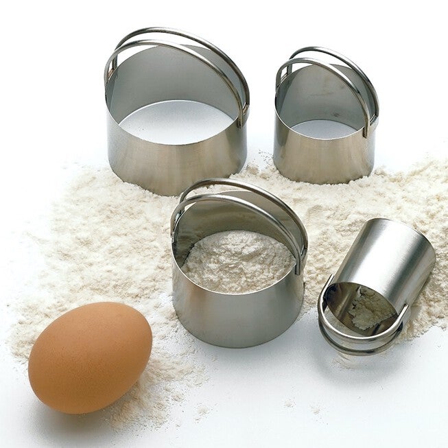 Round Stainless Steel Biscuit Cutters, Set 4, , alternate image number null