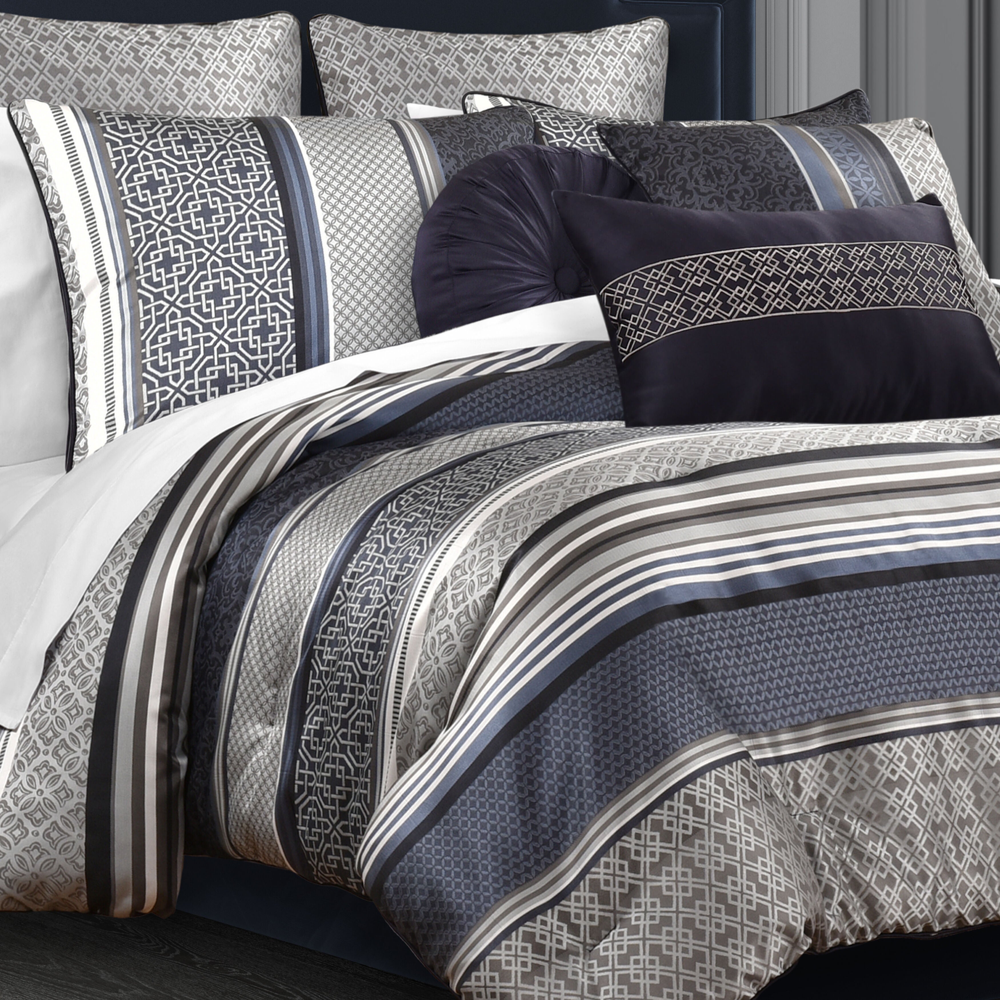 CARLISLE KING/CAL KING 3PC. COMFORTER SET, INDIGO, alternate image number 1