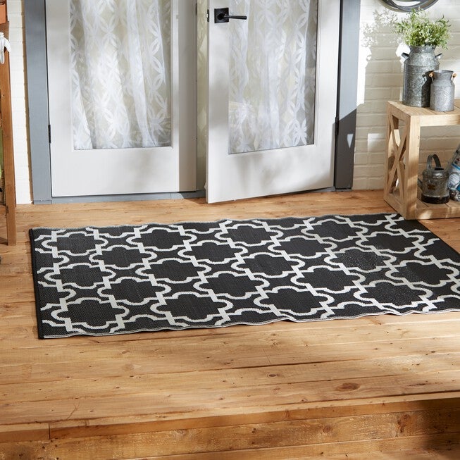 Black Lattice Outdoor Rug 4X6 Ft Floor Coverings, , alternate image number null