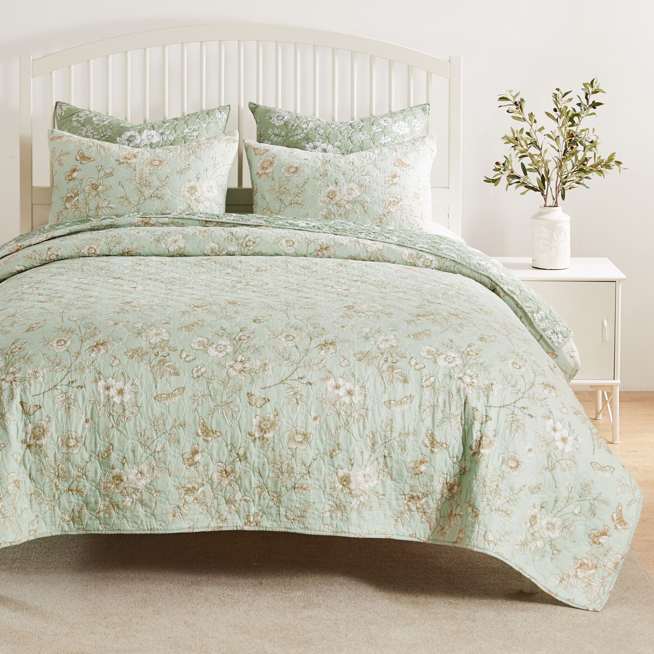 Greenland Home Fashions Olivia Finely Stitched Reversible Modern  Floral Quilt Set, 2-Piece Twin/XL, Mint, MINT, alternate image number 1