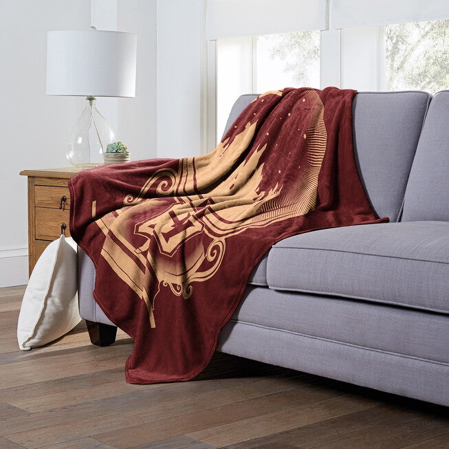 Wb Harry Potter Snowglobe Silk Touch Throw, , alternate image number 3