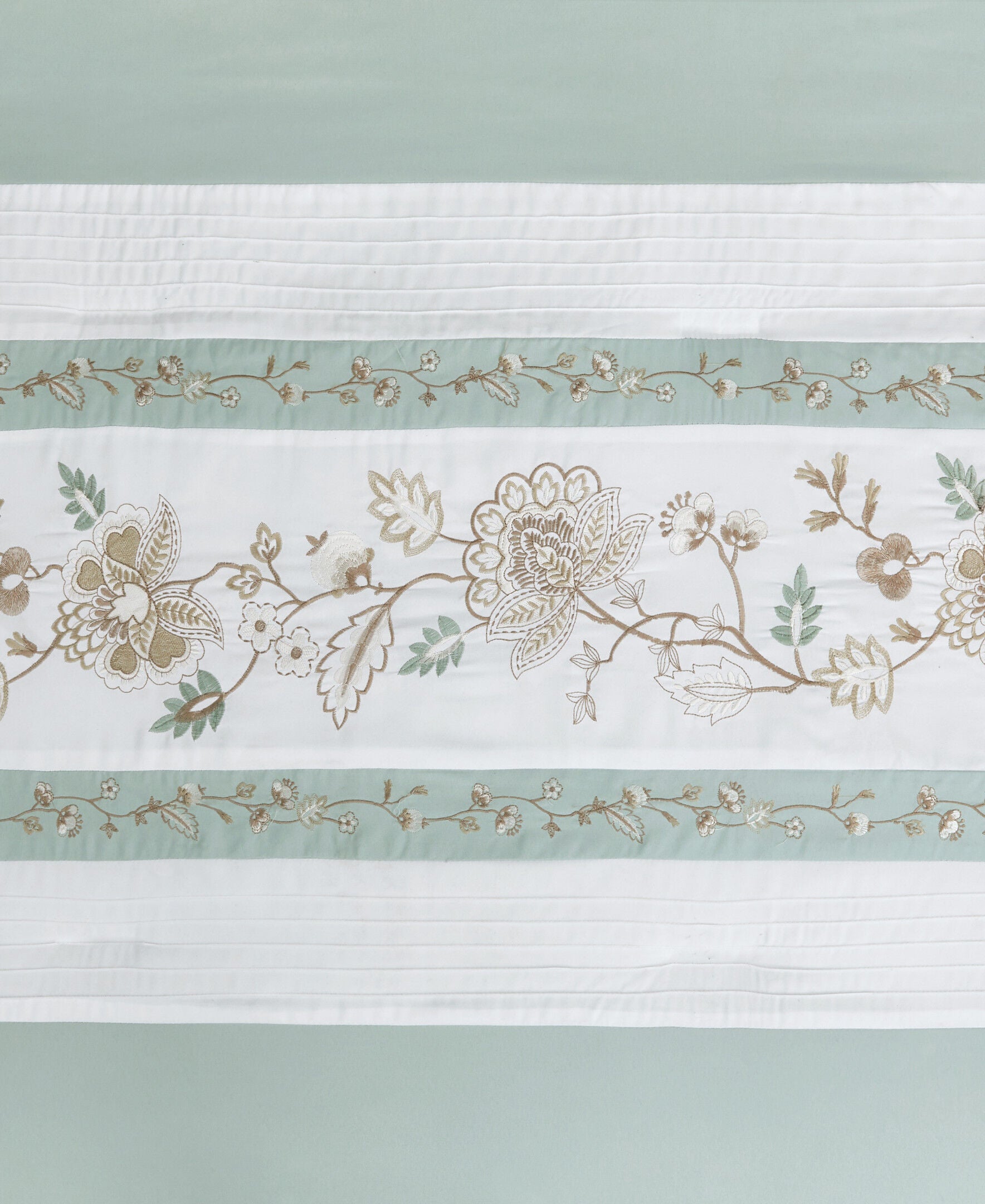 SPRING SOCIAL KING/CAL KING 3PC. COMFORTER SET, SPA, alternate image number 3