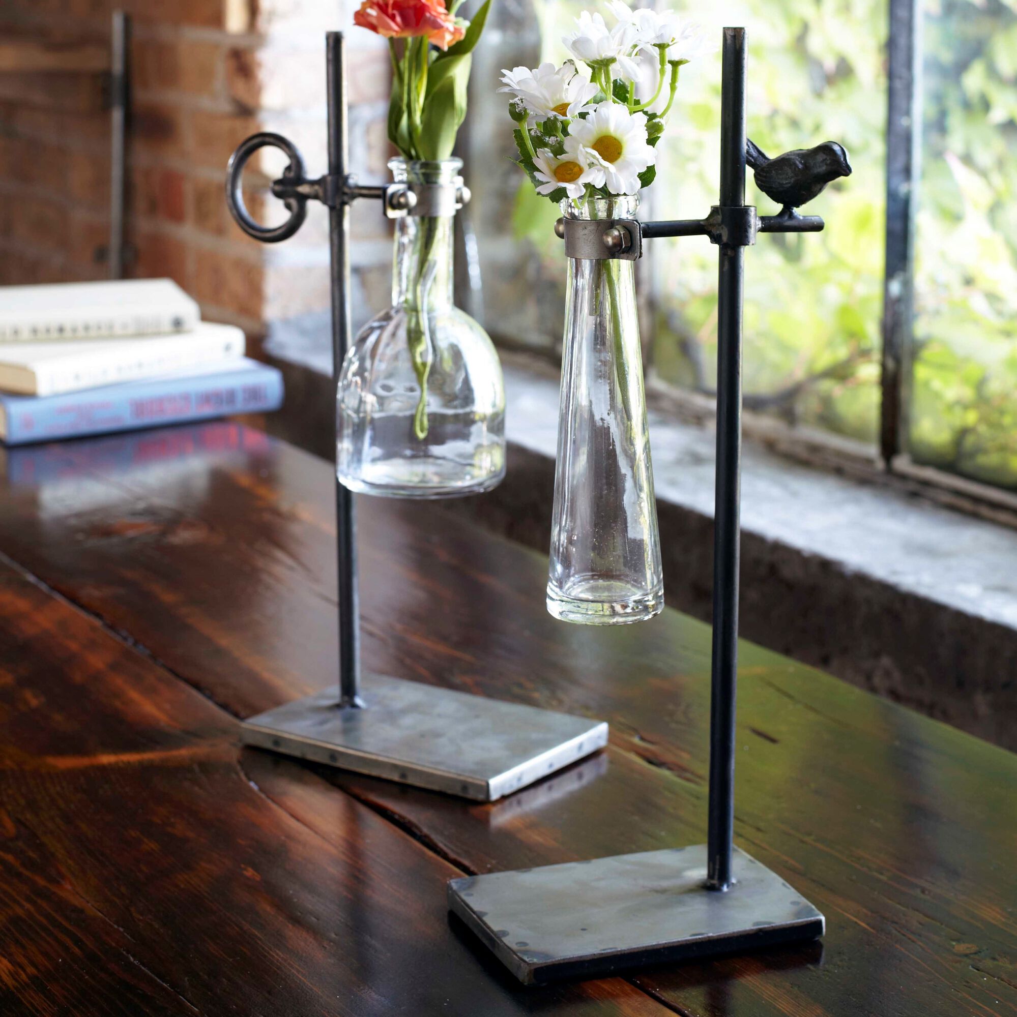 Hanging Bud Vase with Metal Stand Set of 2, BROWN, alternate image number 1