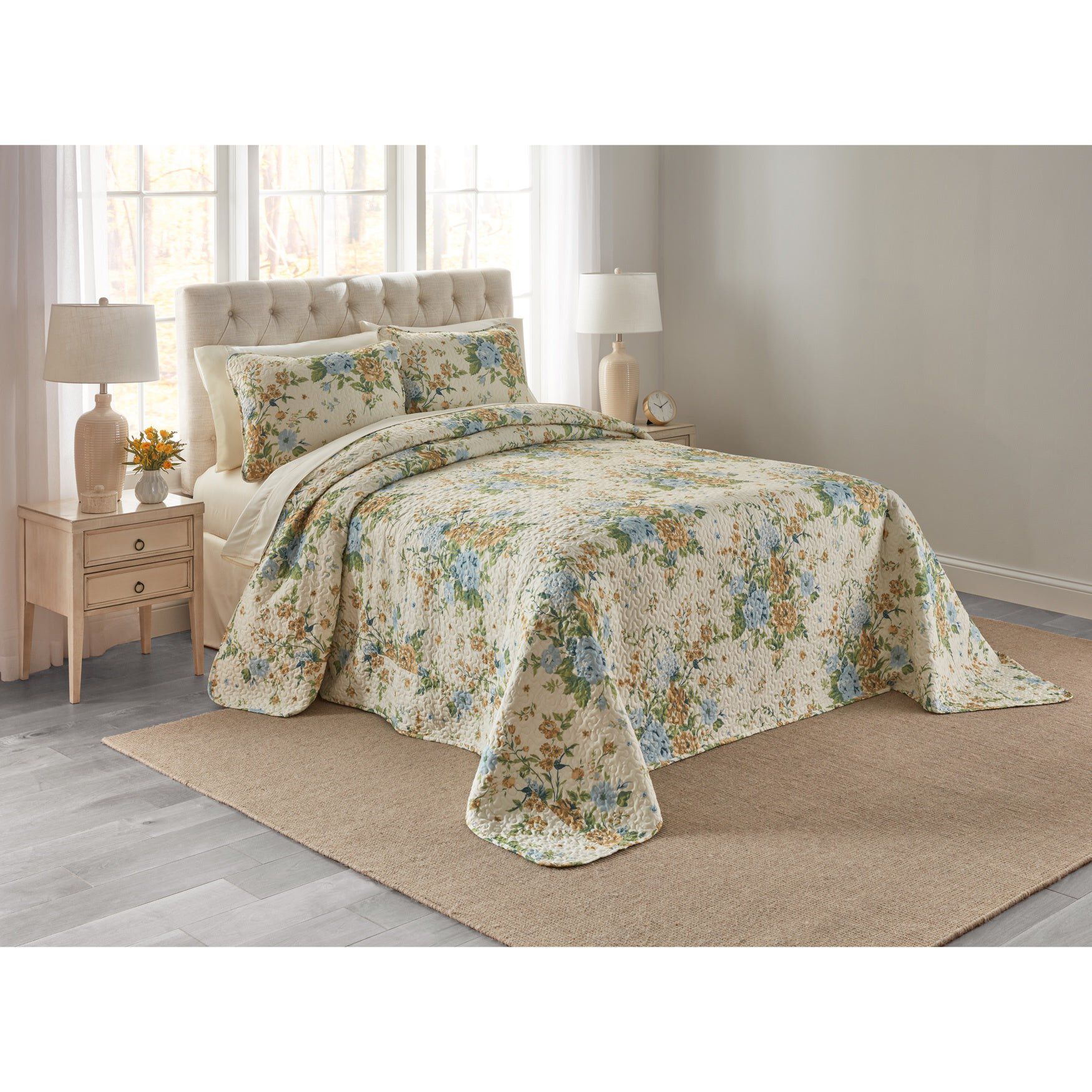 Bouquet Bedspread, IVORY MULTI, hi-res image number 0