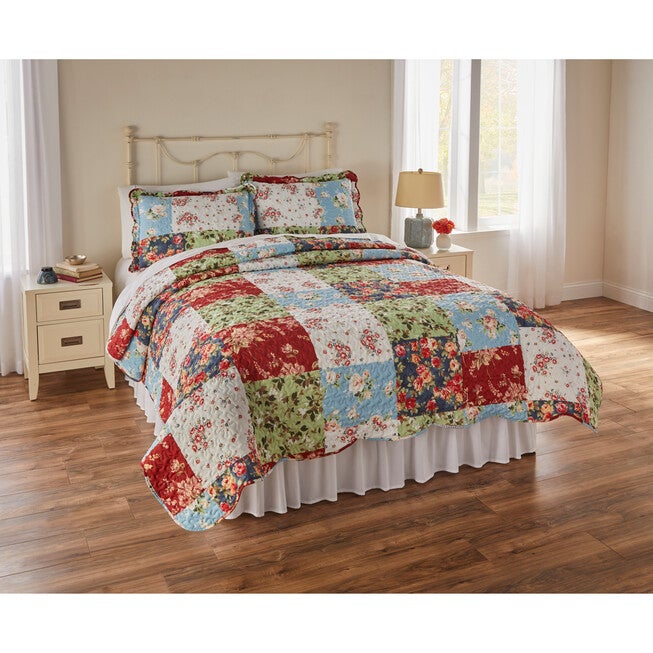 Betty Patchwork 3-PC. Quilt Set, RED BLUE MULTI, hi-res image number 0