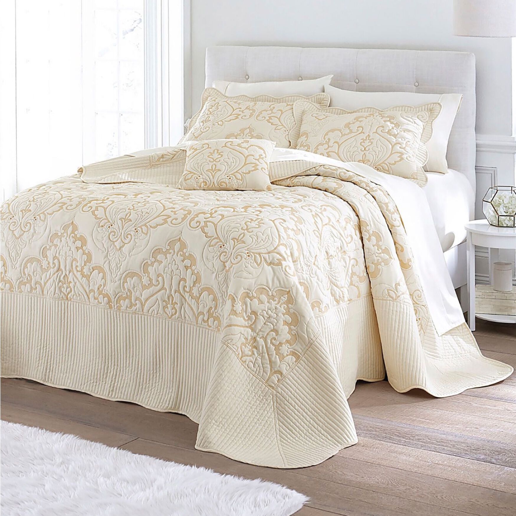 Amelia Bedspread, , alternate image number 7