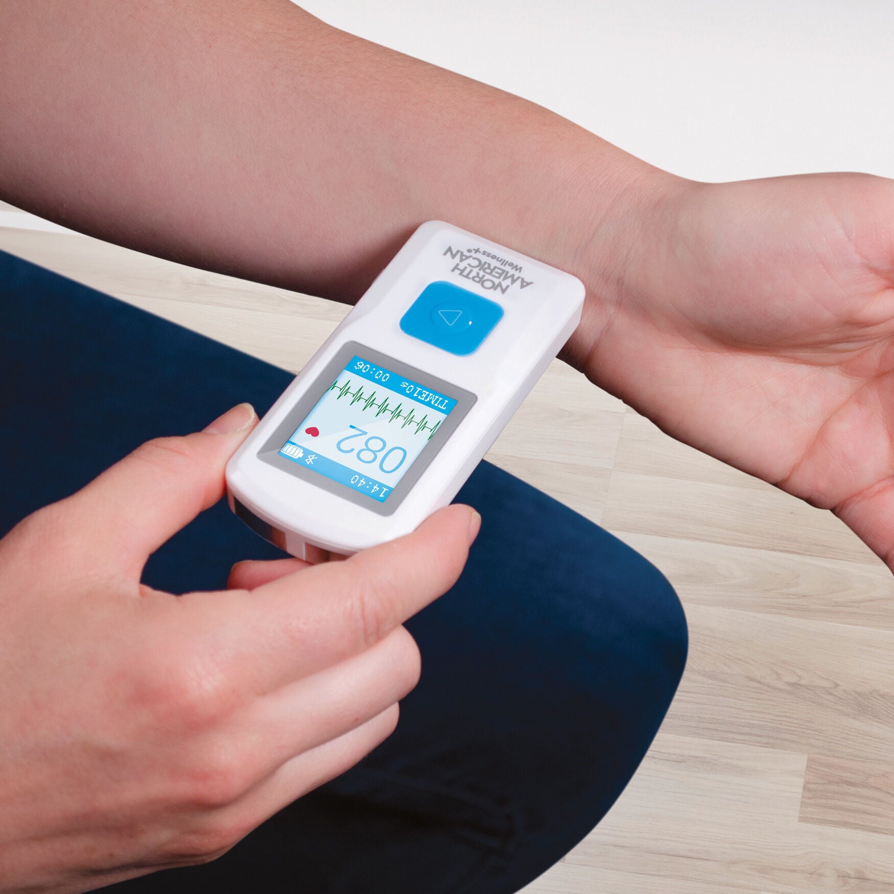 Rechargeable Portable ECG/EKG Meter, WHITE, hi-res image number 0