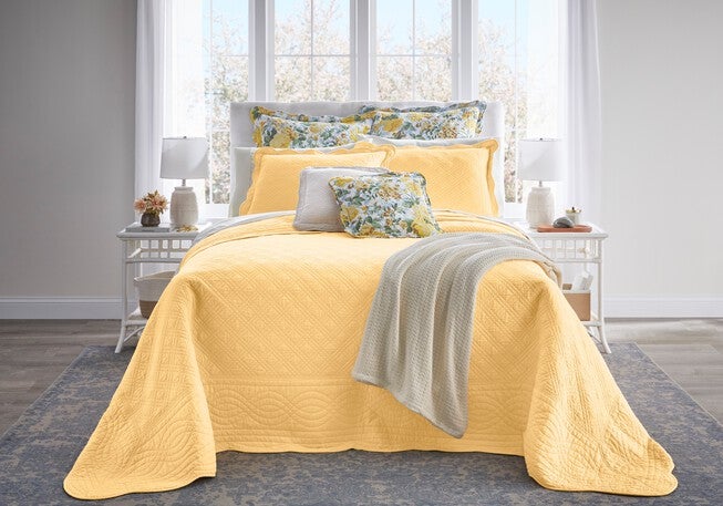 Florence Oversized Bedspread, , alternate image number null