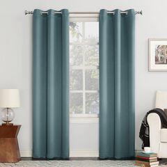 Sun Zero™ Blackout Greenwich Grommet Panel