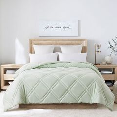 Double Diamond Down Alternative Comforter