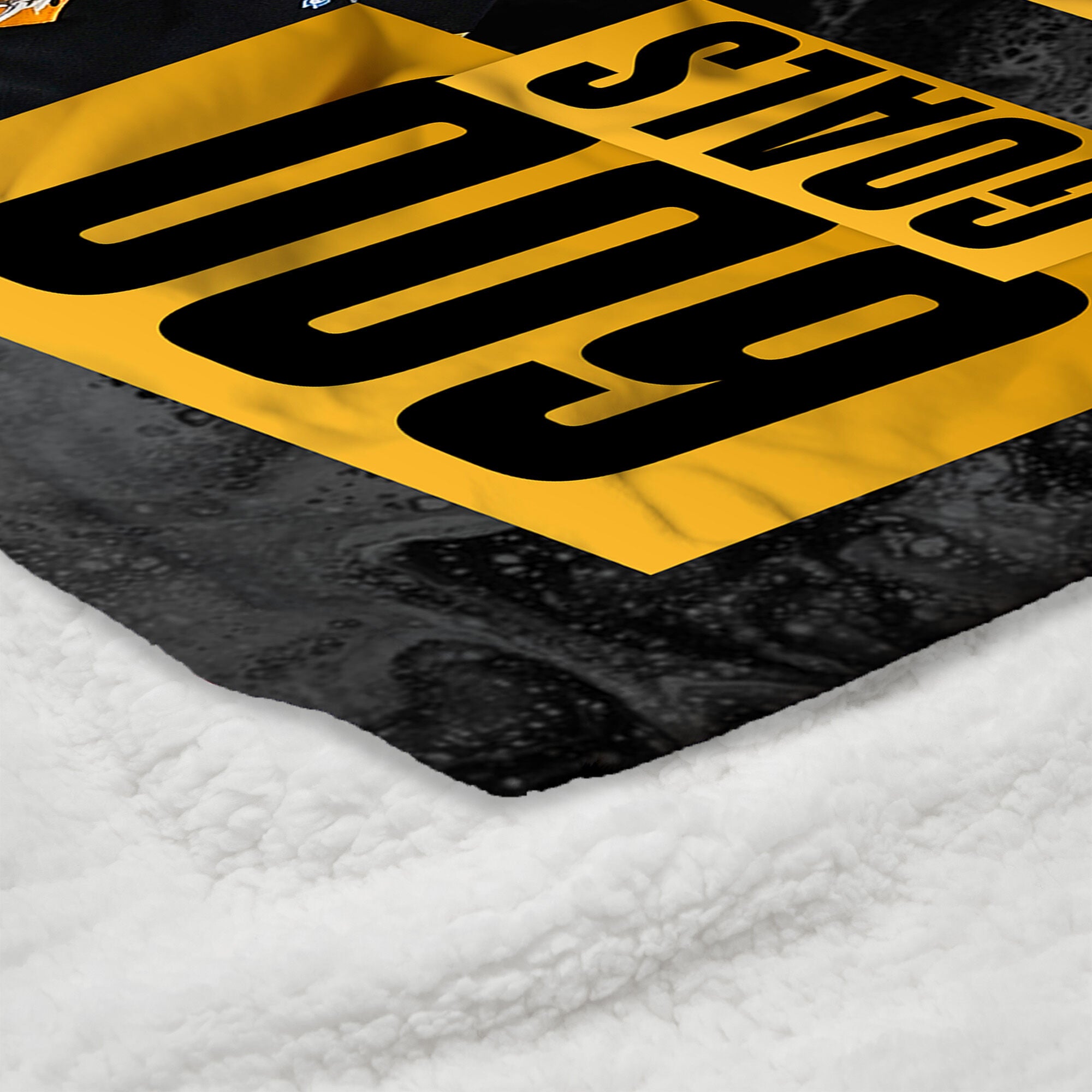 Pittsburgh Penguins Sidney Crosby NHL 600 Goal Milestone Silk Touch Sherpa Throw Blanket 50x60 Inches, BLACK, alternate image number 4