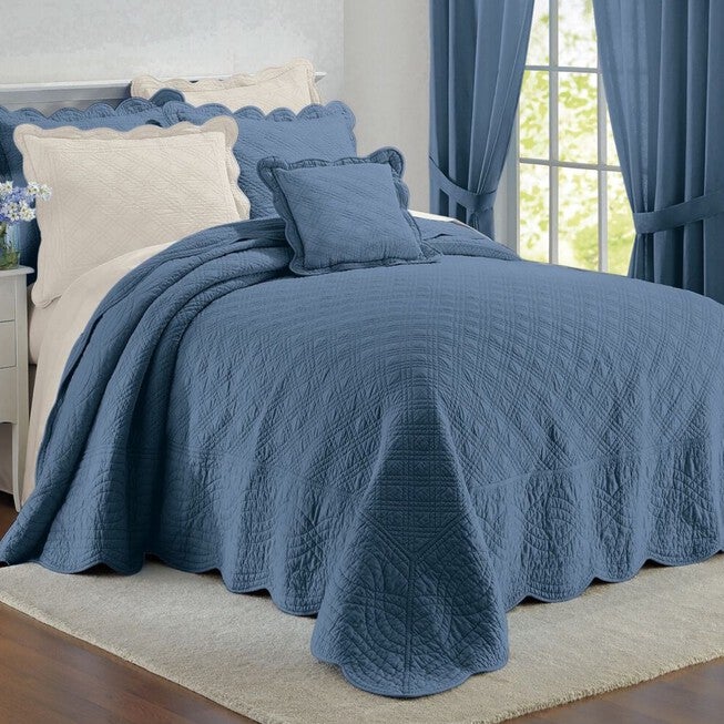 Florence Oversized Bedspread, , alternate image number null