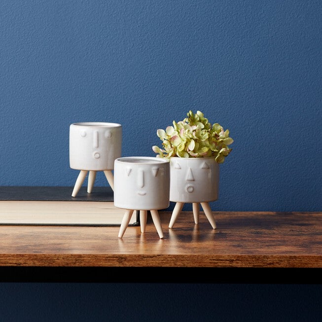 Porcelain Face Planter with Wooden Legs (Set of 3), WHITE/BROWN, alternate image number null