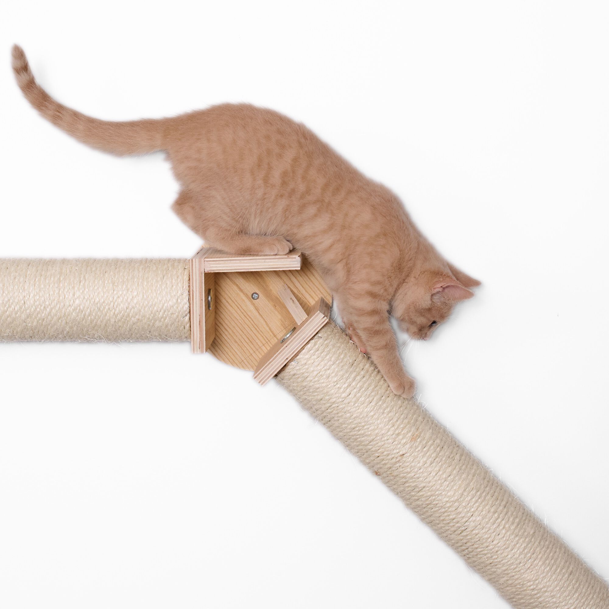Armarkat Wall Series Wall Climbing Cat Post Bridge W2307, NATURAL BEIGE, alternate image number 6