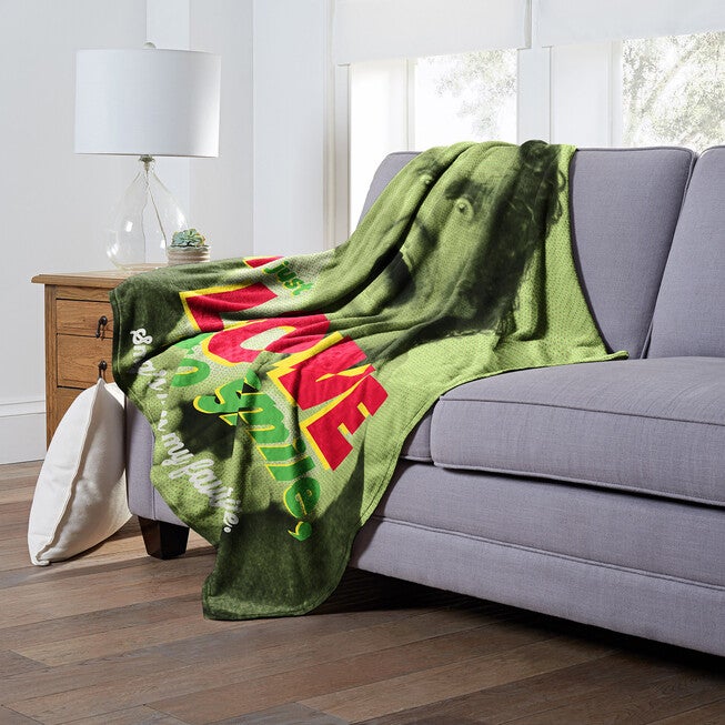 Wb Elf Love To Smile Silk Touch Throw Blanket, , alternate image number null