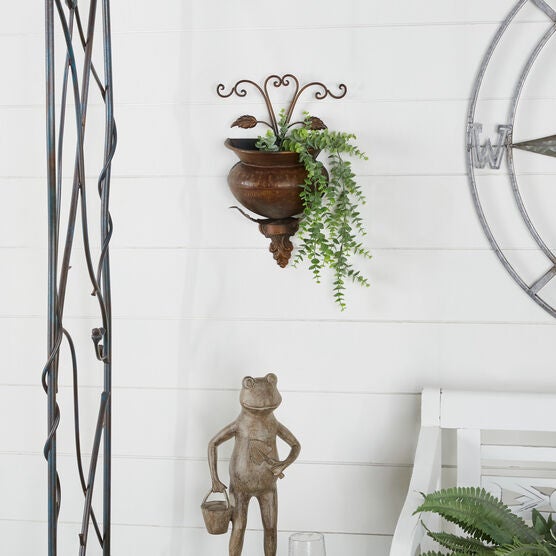Dark Brown Iron Traditional Planter, , alternate image number null