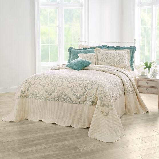 Amelia Bedspread, IVORY SEAGLASS, hi-res image number null