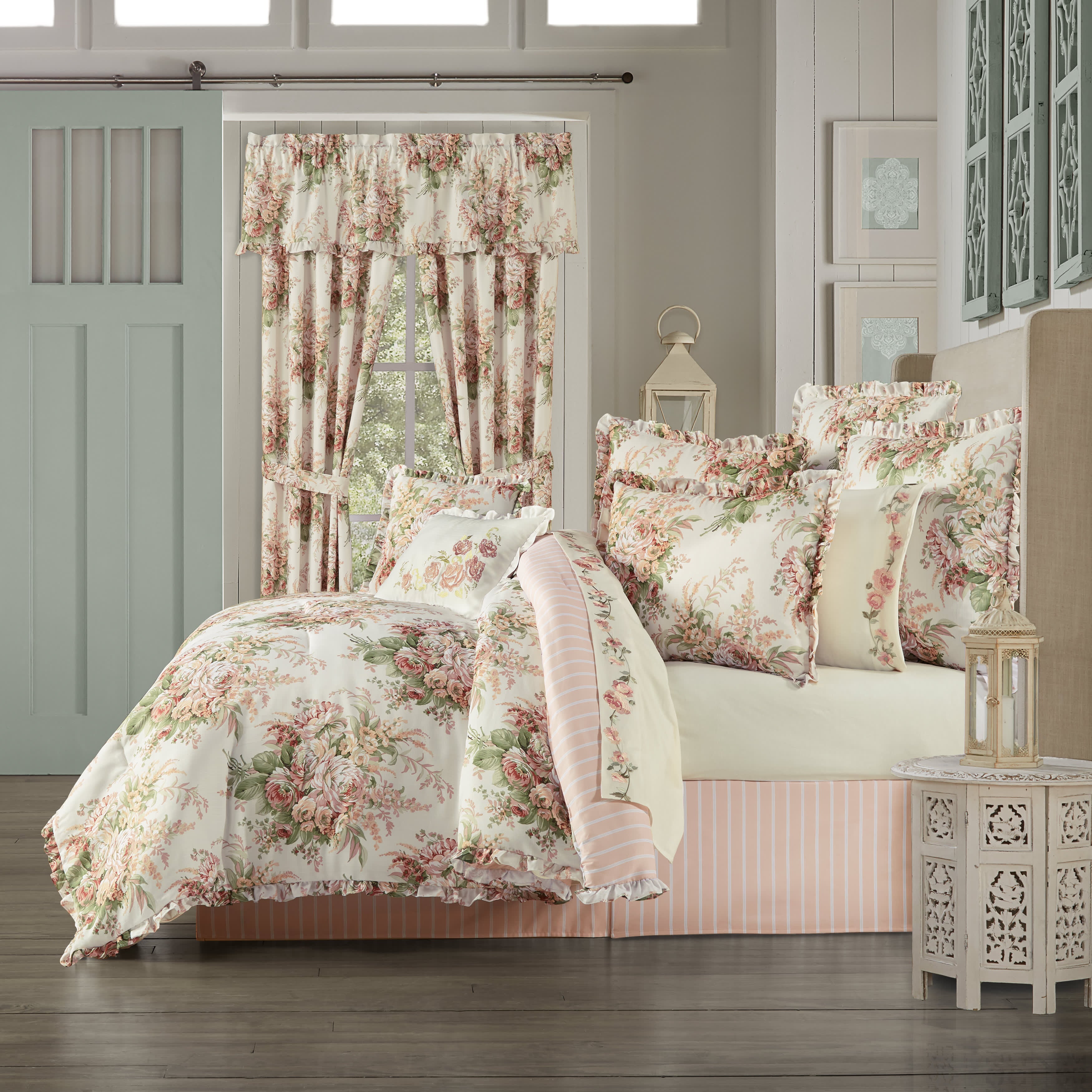 Estelle Coral 4 Piece Comforter Set, CORAL, hi-res image number null