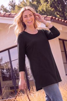 Easy Fit 3/4-Sleeve Scoopneck Tunic