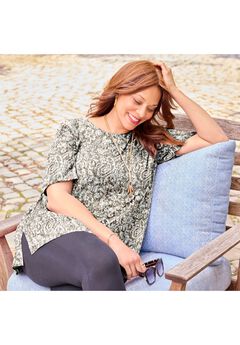 Easy Fit Short Sleeve Scoopneck Tunic