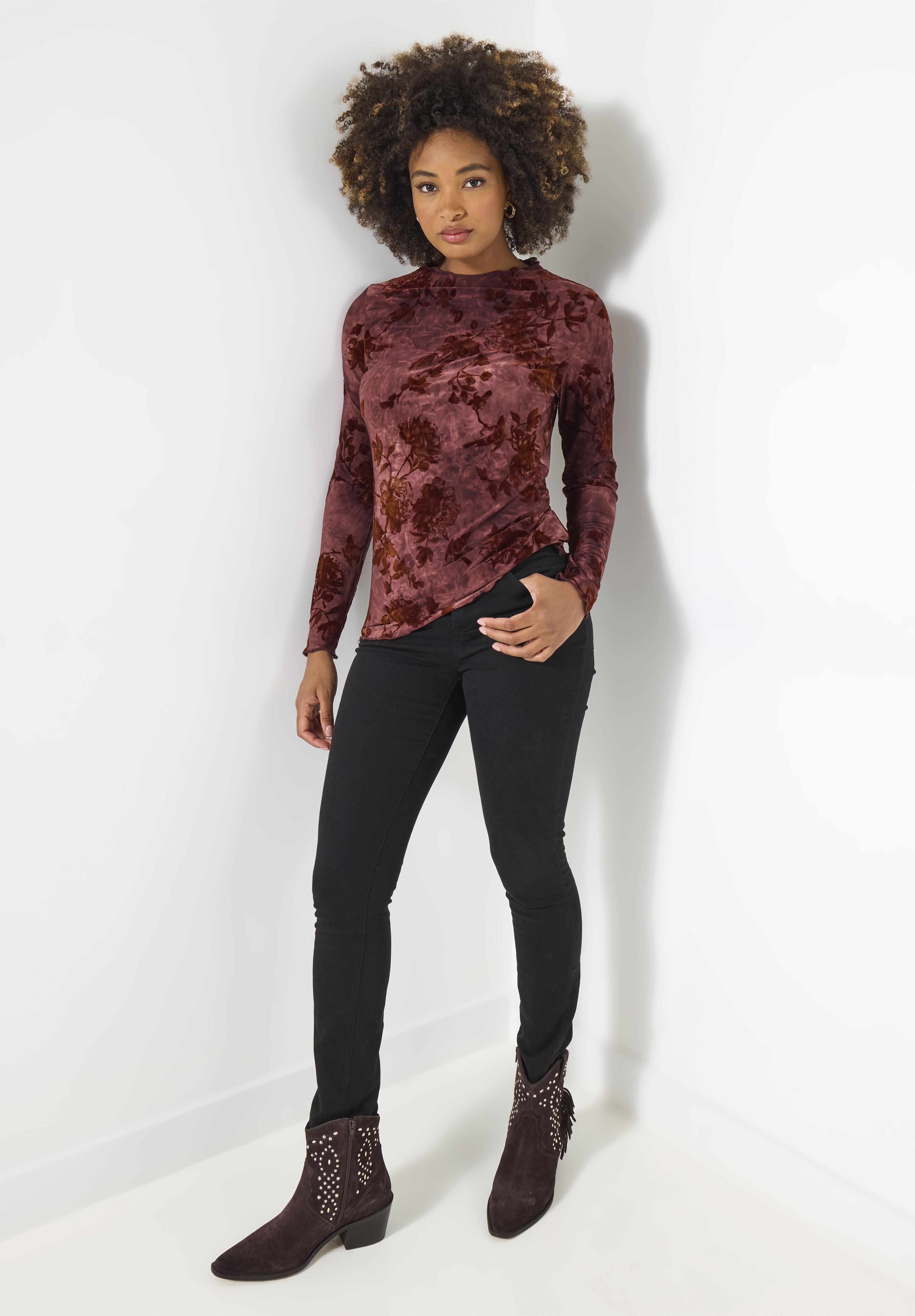Burnout Mock Neck Tee, MAHOGANY VINES, alternate image number 4