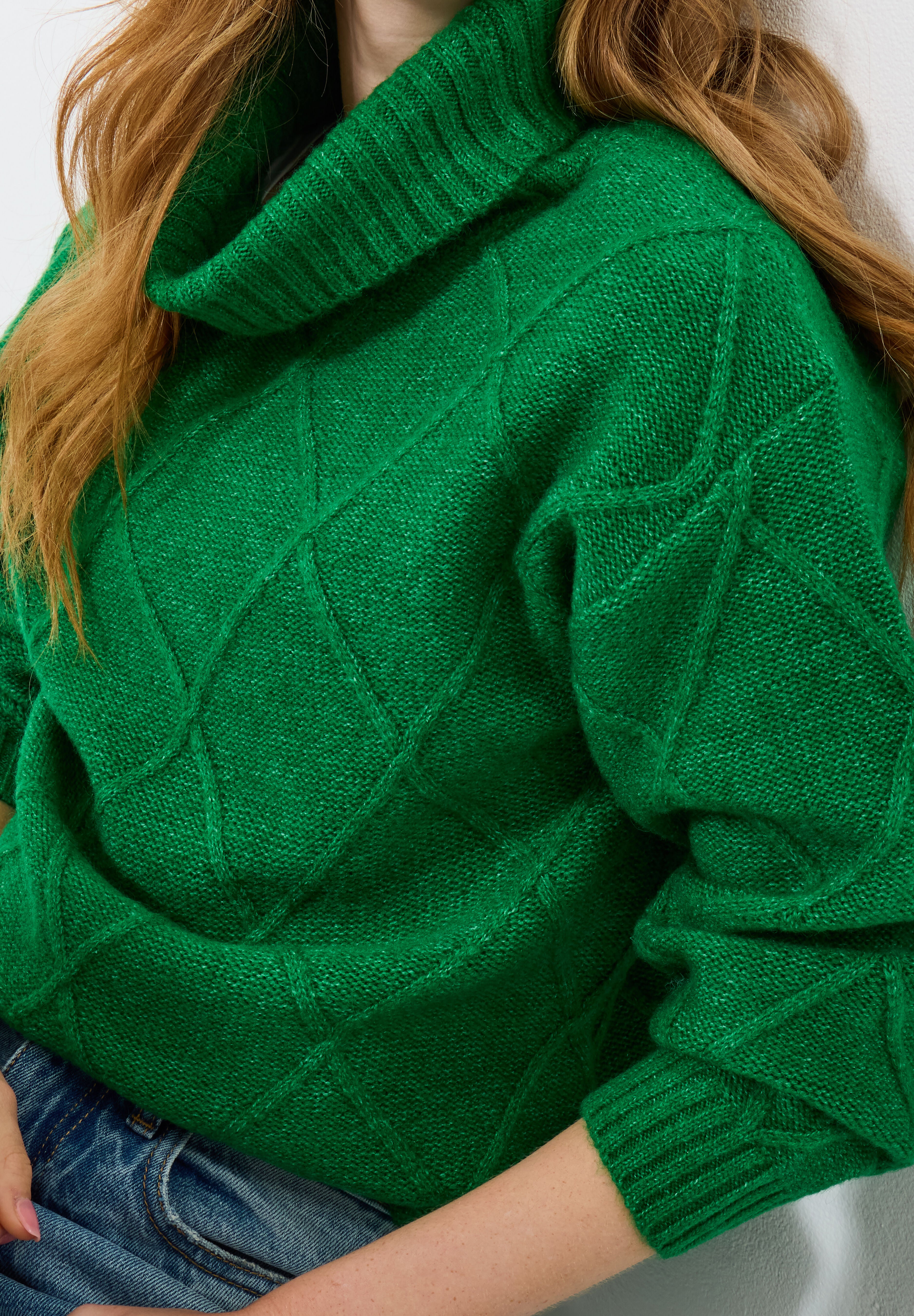 Cable Turtleneck, KELLY GREEN, alternate image number 3