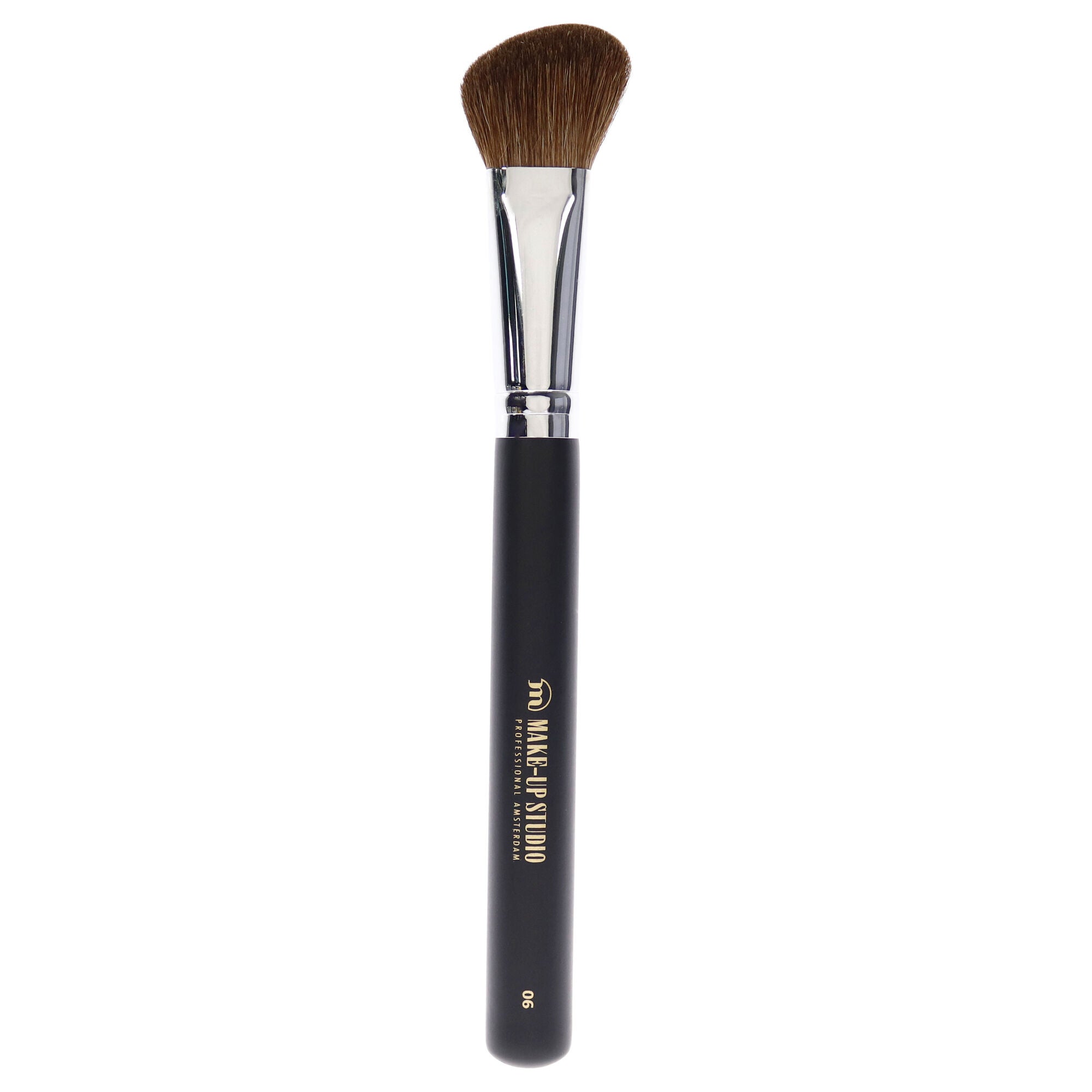 Blusher Shaper Brush Round - 06 by Make-Up Studio for Women 1 Pc Brush, See Description, hi-res image number 0