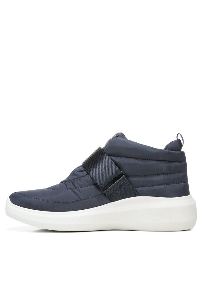 Ascend Puff Water Repellent Bootie, , alternate image number null