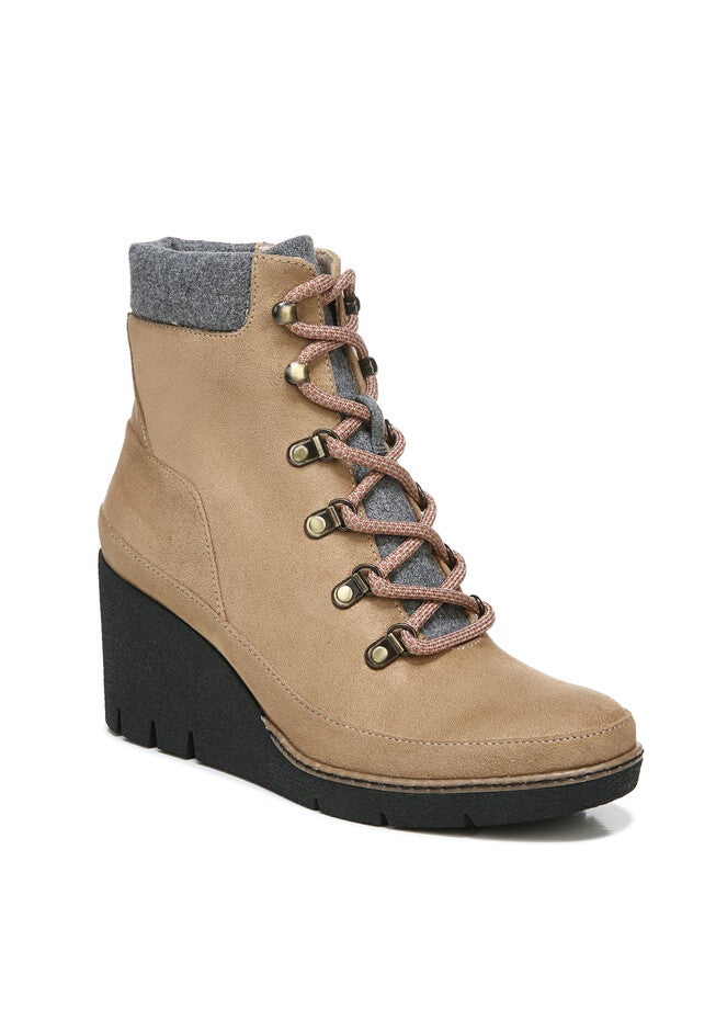 Lada Hiker Boot, NUDE, hi-res image number 0