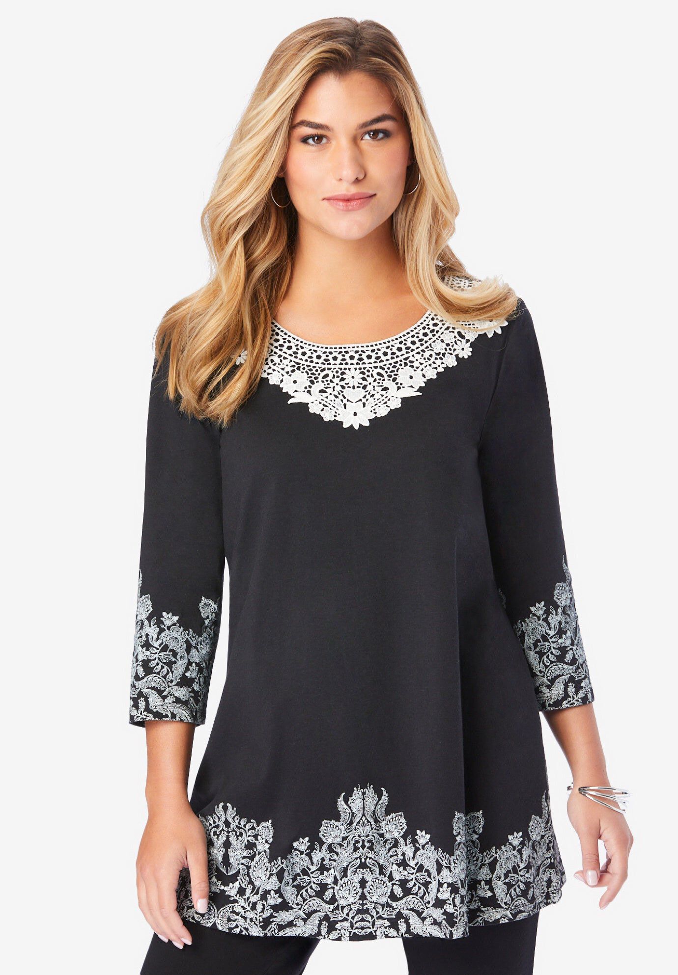 Ultra Drape V Neck Lace Print Tee