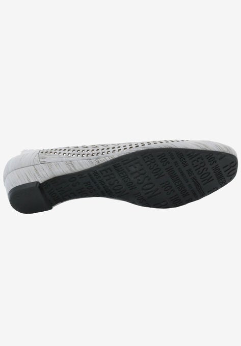 Tina Flat, , alternate image number null