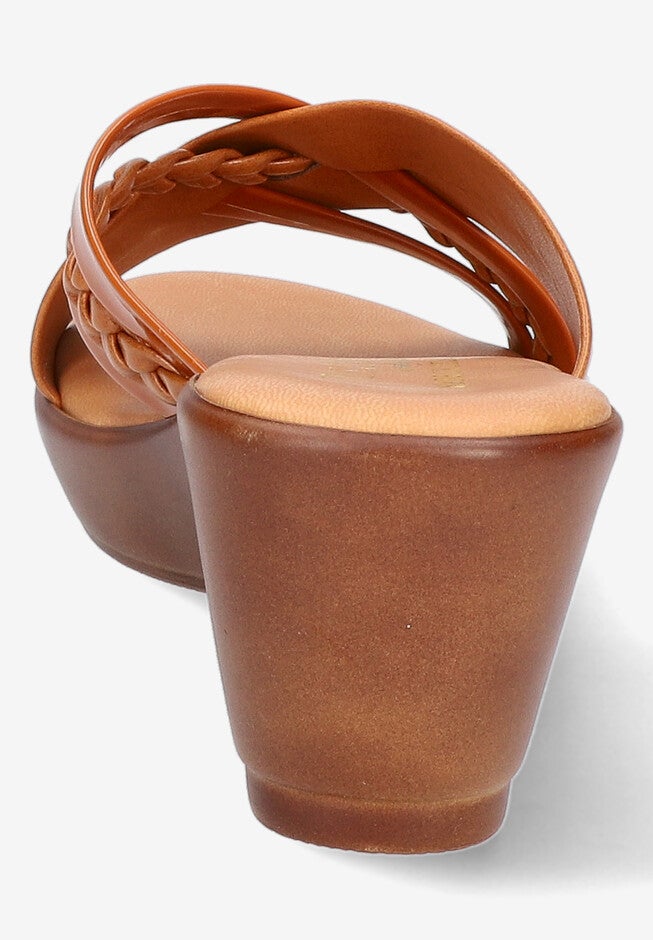 Marzia Sandal, , on-hover image number null