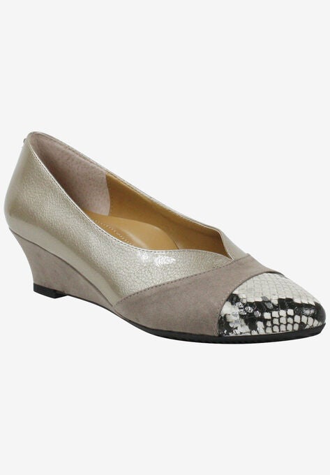 Bridgeton Pump, TAUPE MULTI, hi-res image number null
