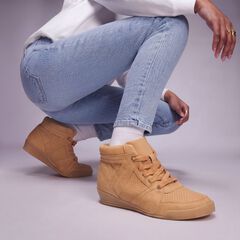 CV Sport Honey Sneaker