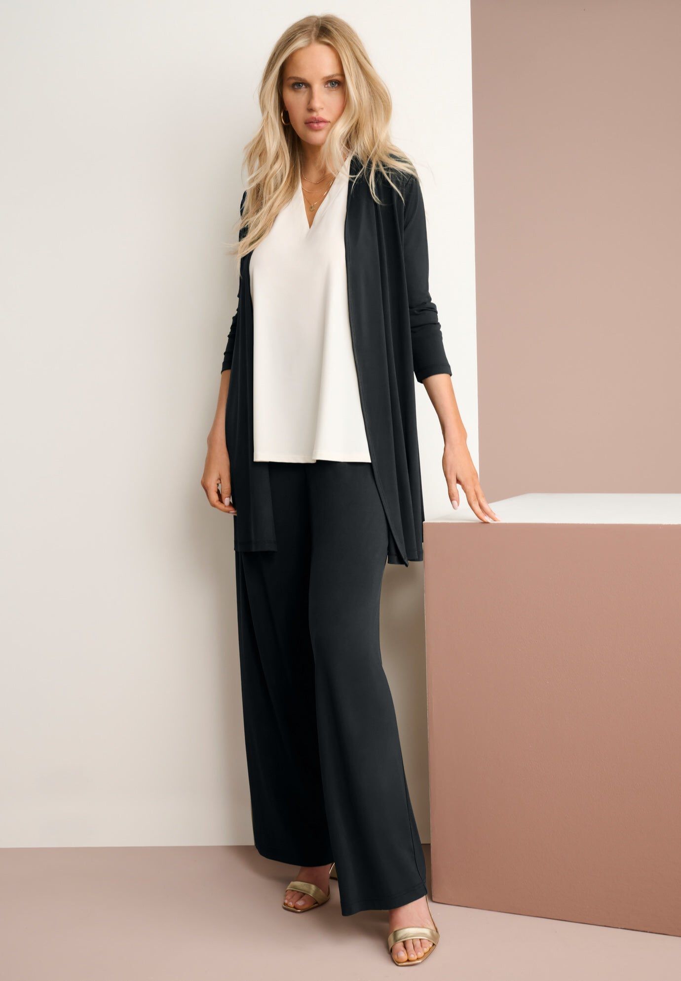 Ultrasmooth&reg; Fabric Wide-Leg Pant, BLACK, hi-res image number 0