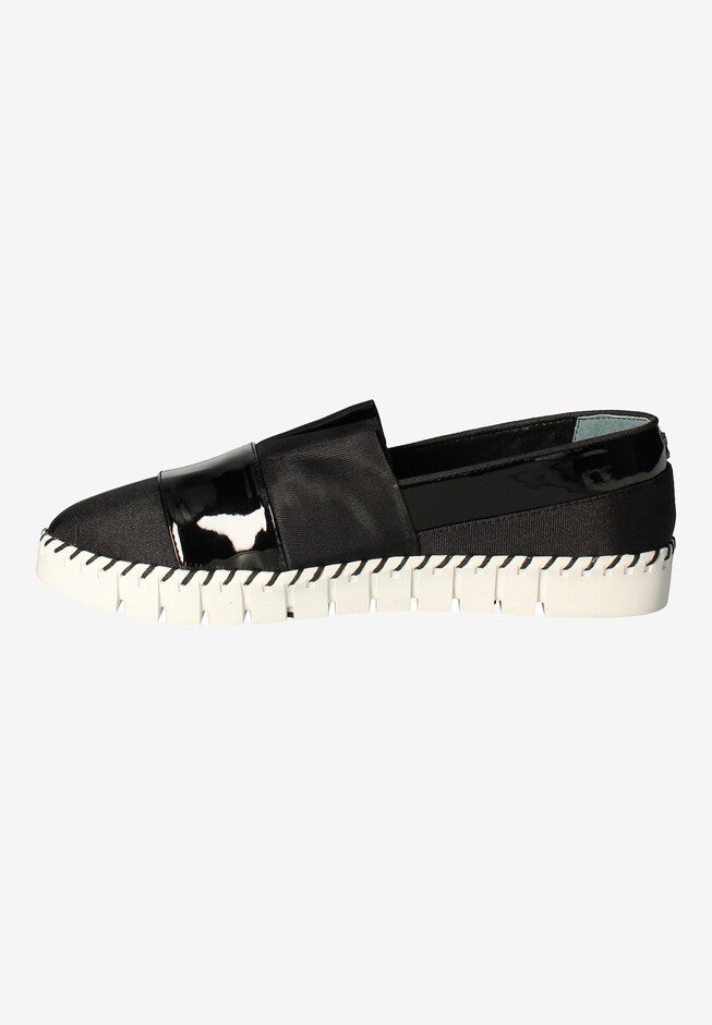 Hivani Slip On Sneaker, , alternate image number null