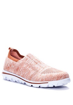 Travelactiv Stretch Slip-On