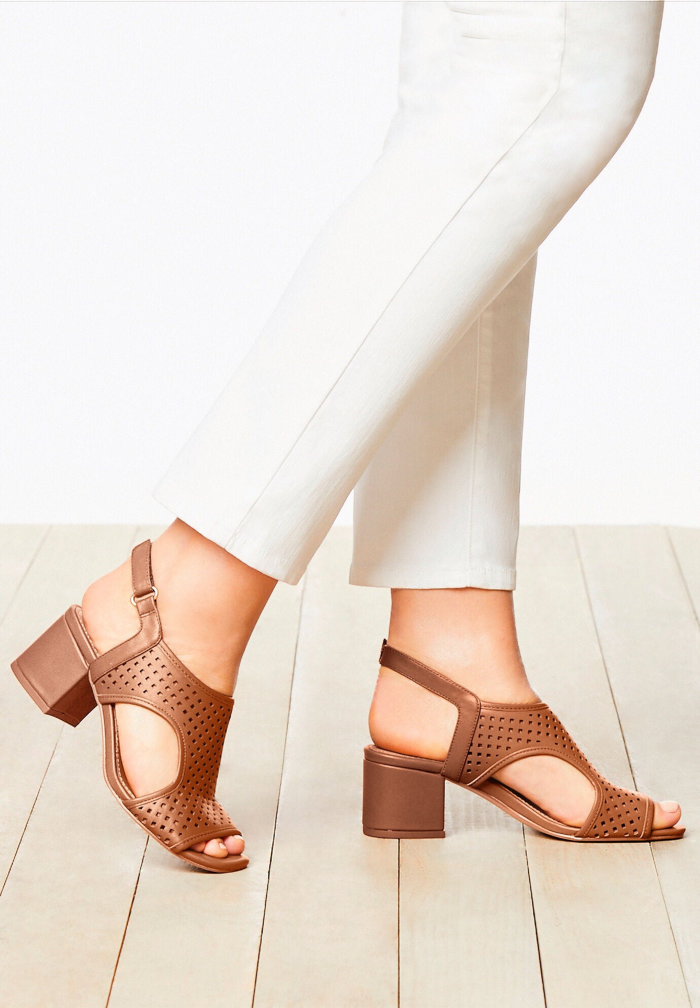 Leather like Wells Sandal for Everyday Wear Black Catherines