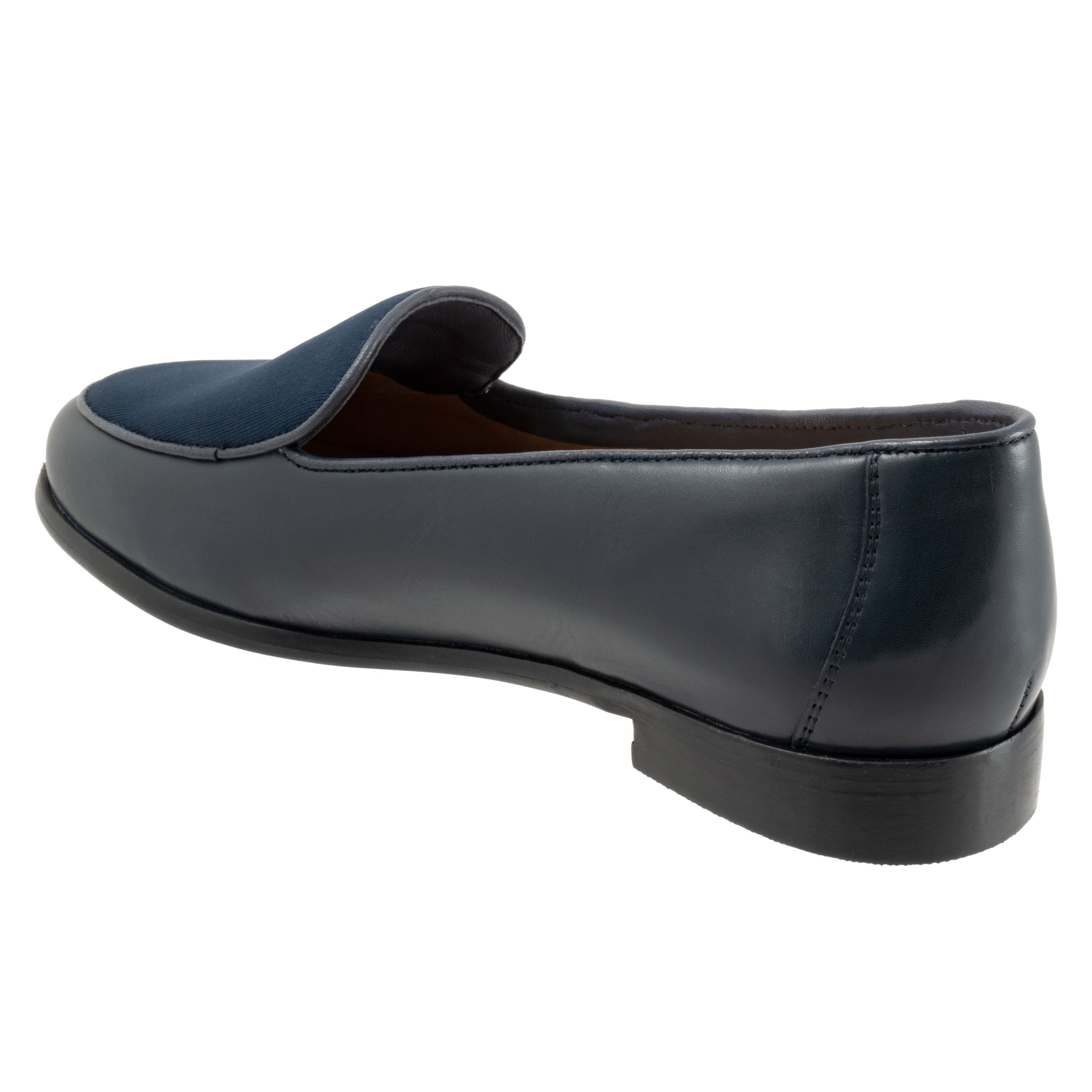Layla Flat, NAVY, on-hover image number 1