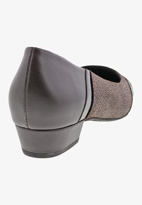 Tango Kitten Heel Pump, , on-hover image number null