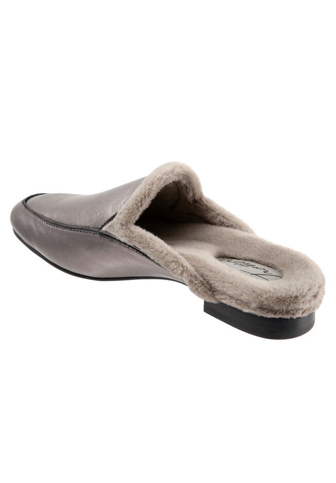 Ginette Mule, , alternate image number 2