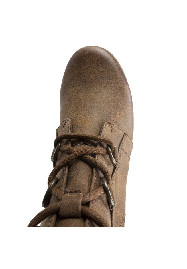 Nellie Bootie , , alternate image number null