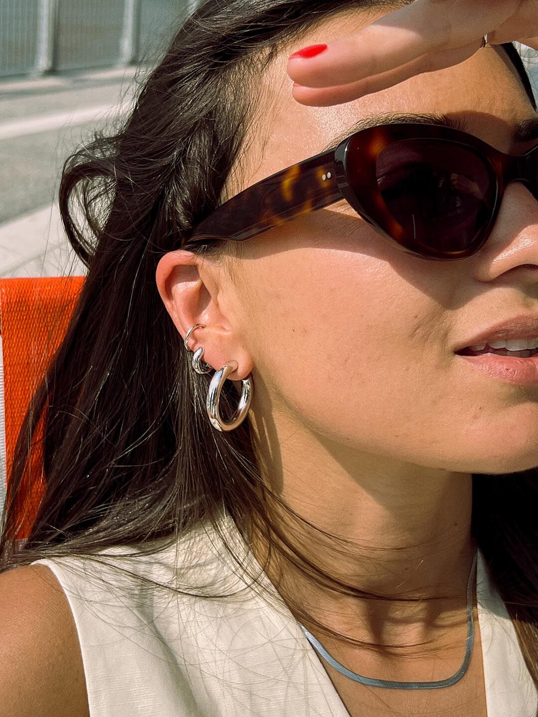 Bold Huggie Hoops - Giulia, SILVER, alternate image number 4