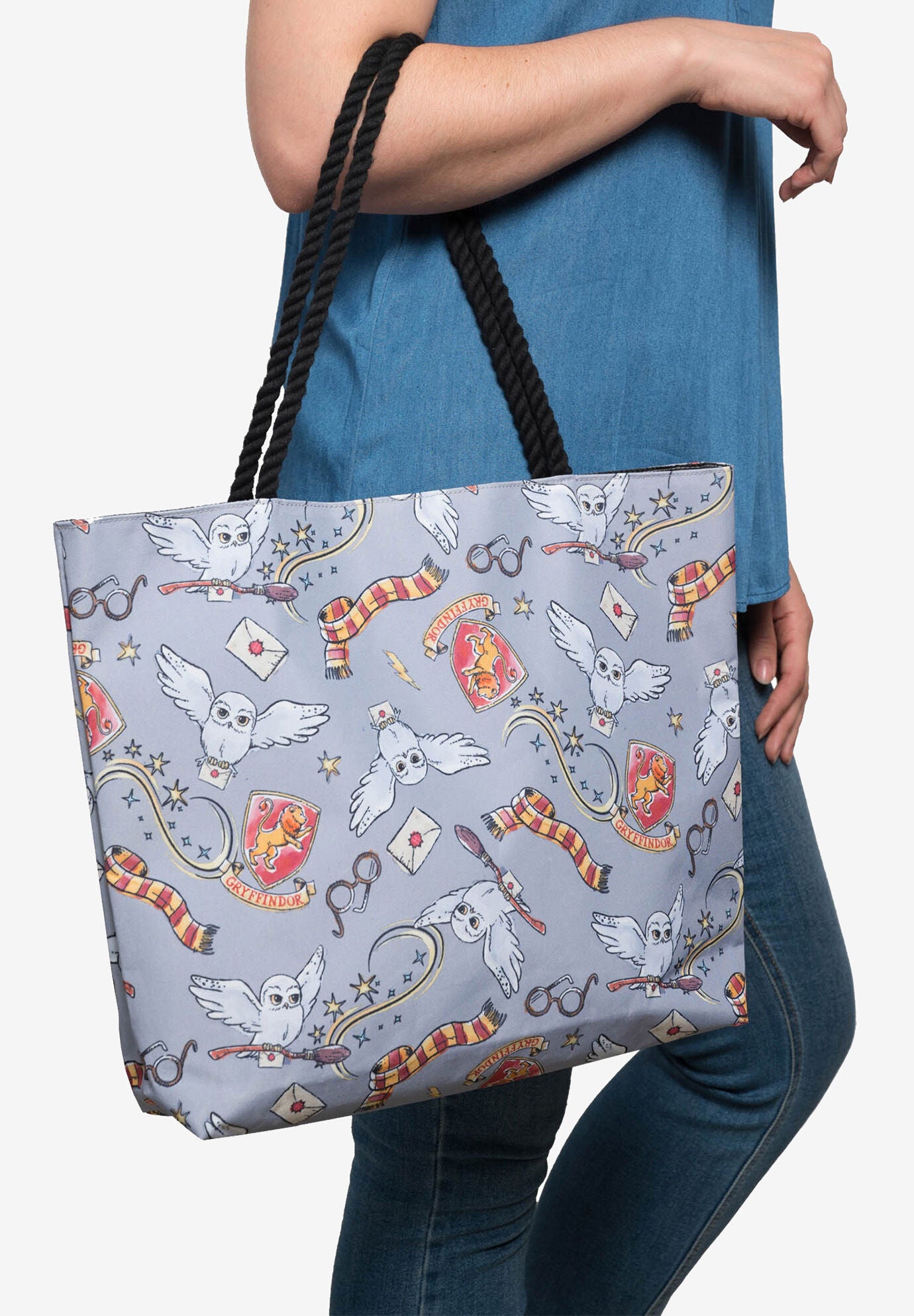 Harry Potter Gryffindor Travel Rope Tote Bag Carry-On Hedwig Glasses, , alternate image number 4