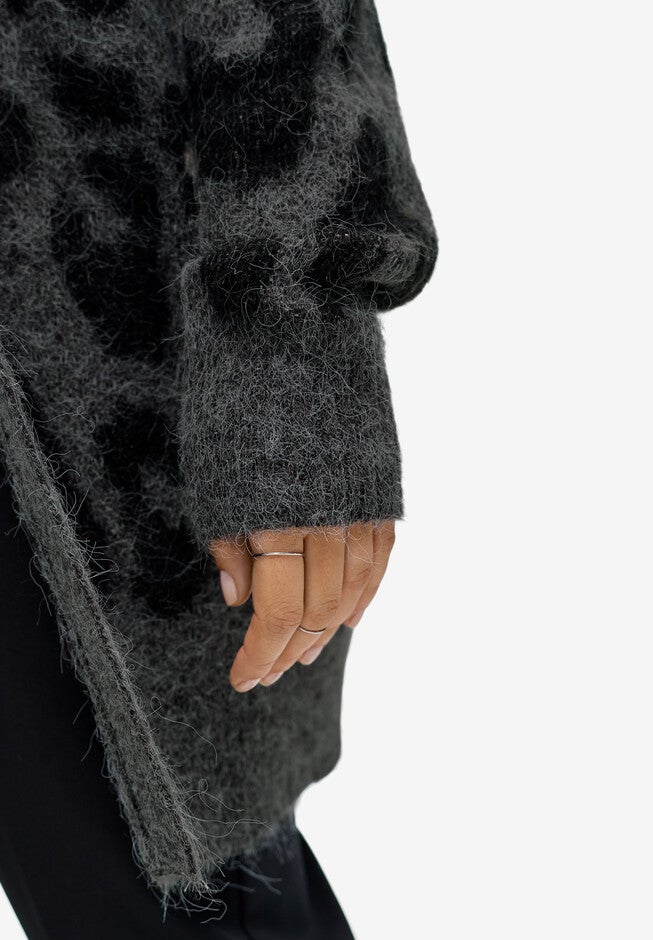 Animal Print Jacquard Cardigan, , alternate image number null