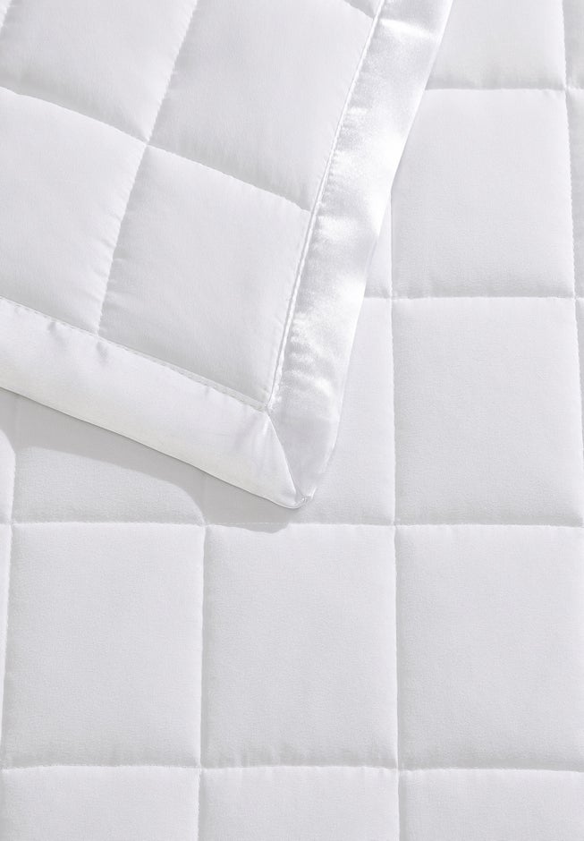 Down-Alternative Blanket image number 3